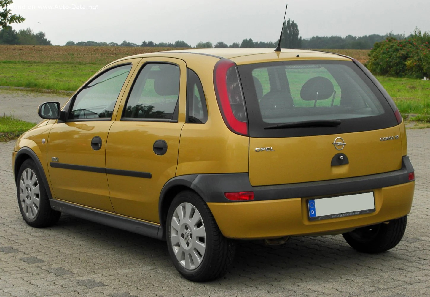 Opel Corsa 1.0 12V (58 Hp)2000 - 2003 thumbnail 2