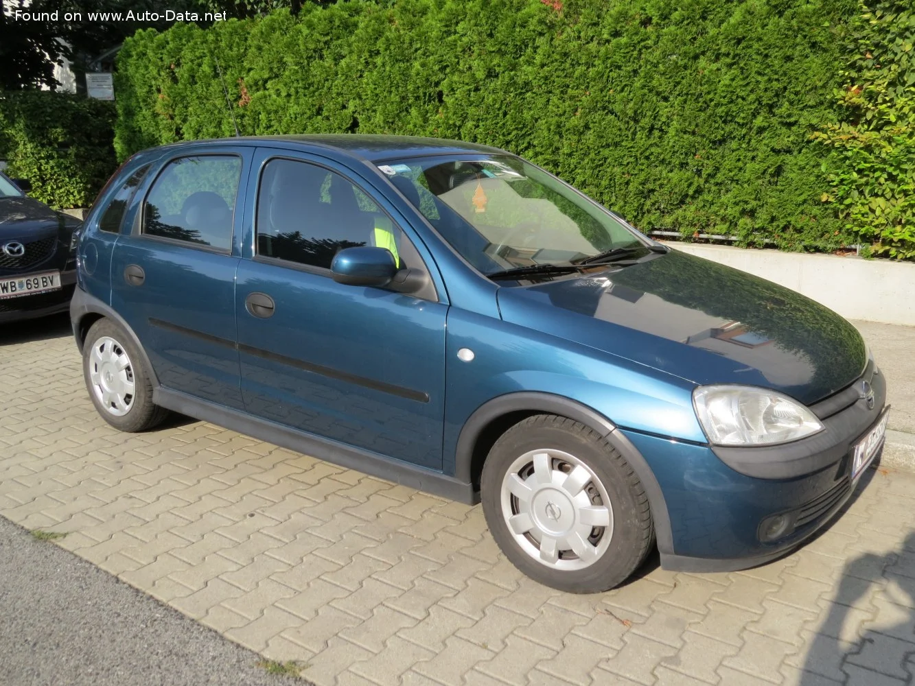 Opel Corsa 1.0 12V (58 Hp)2000 - 2003 thumbnail 5