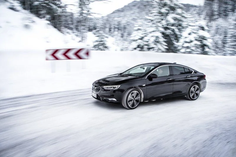 Opel Insignia 1.5 EcoTEC Turbo (140 Hp)2017 - 2018 thumbnail 9