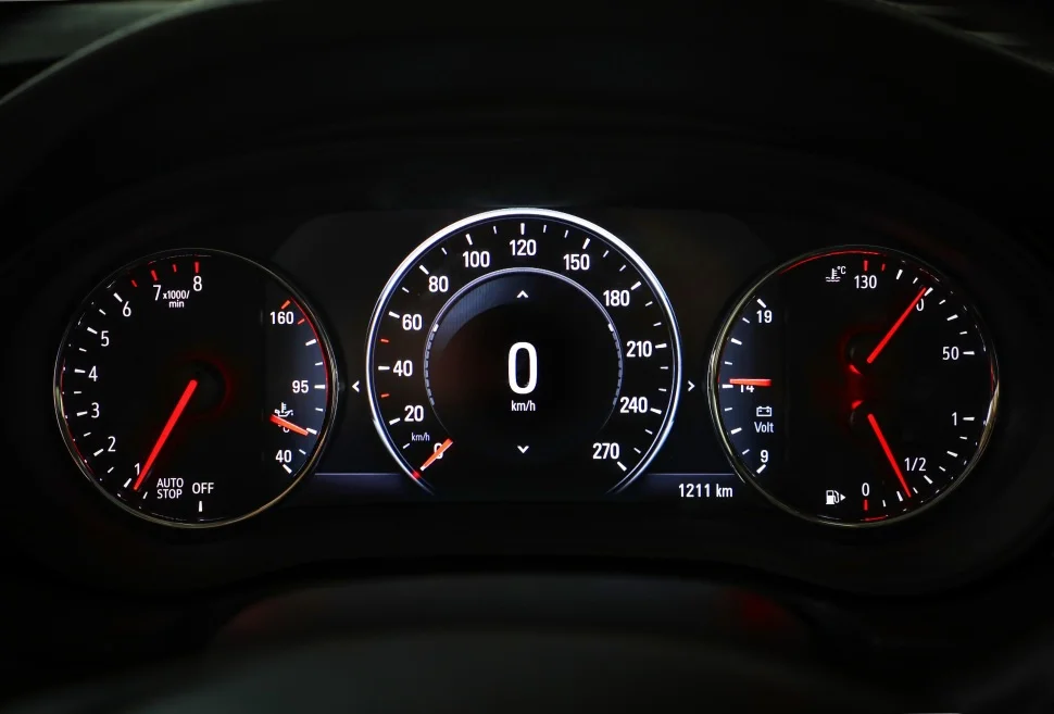 Opel Insignia 1.5 EcoTEC Turbo (140 Hp)2017 - 2018 thumbnail 11