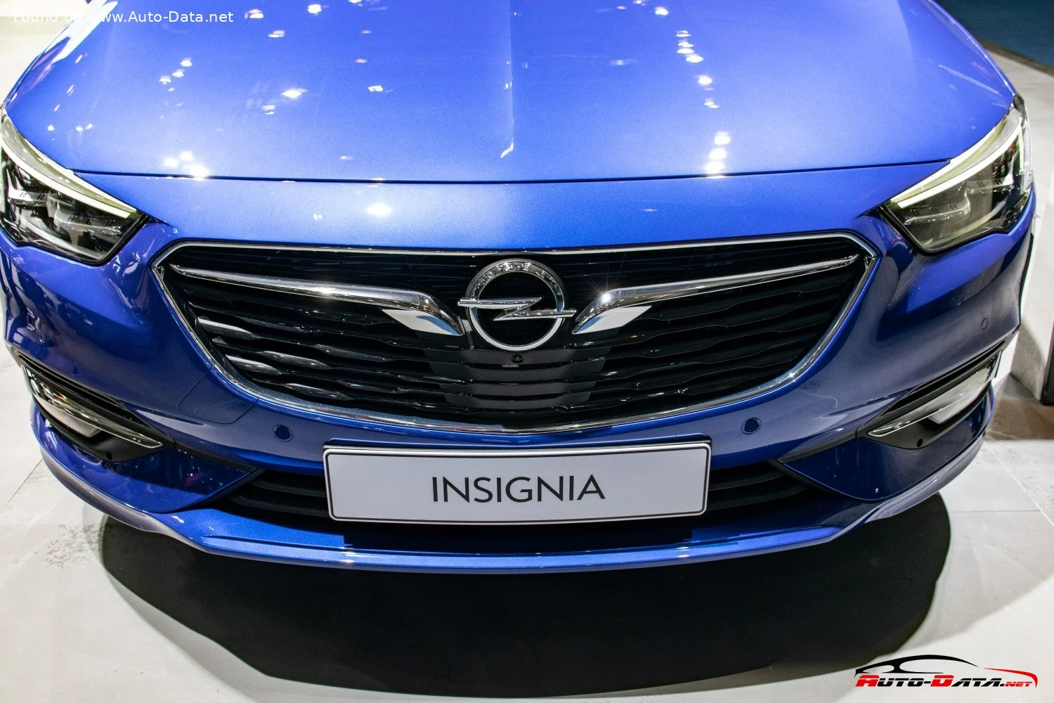 Opel Insignia 1.5 Turbo (165 Hp)2017 - 2018 thumbnail 10