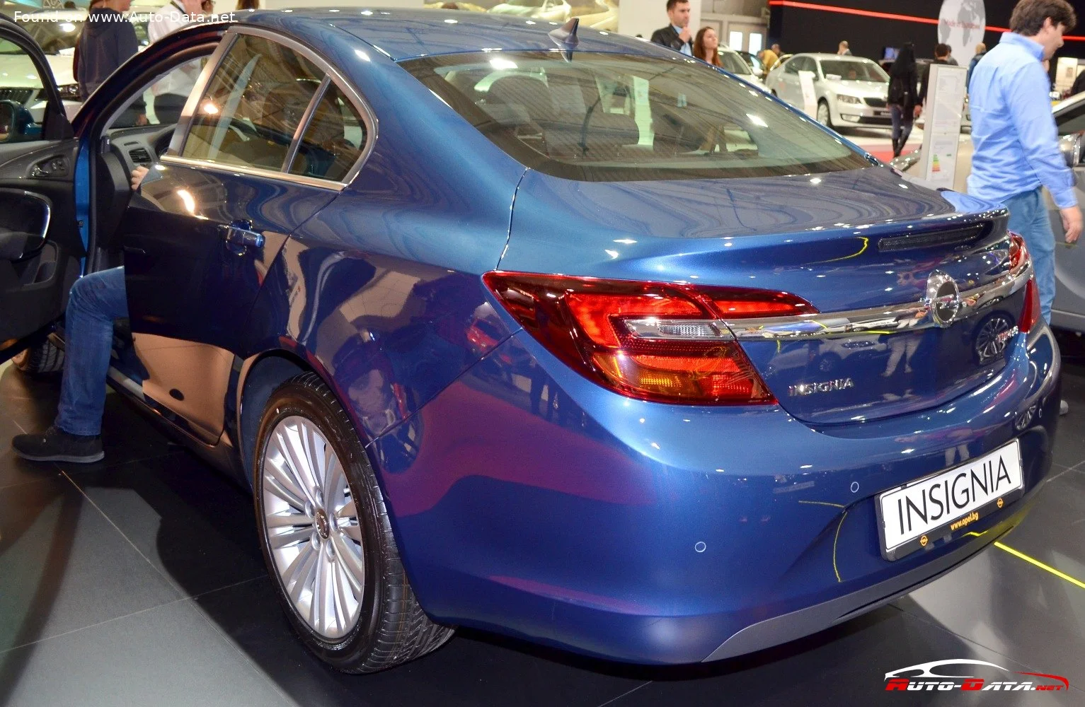 Opel Insignia 1.4 (140 Hp) Turbo Ecotec Start/Stop2013 - 2017 thumbnail 4