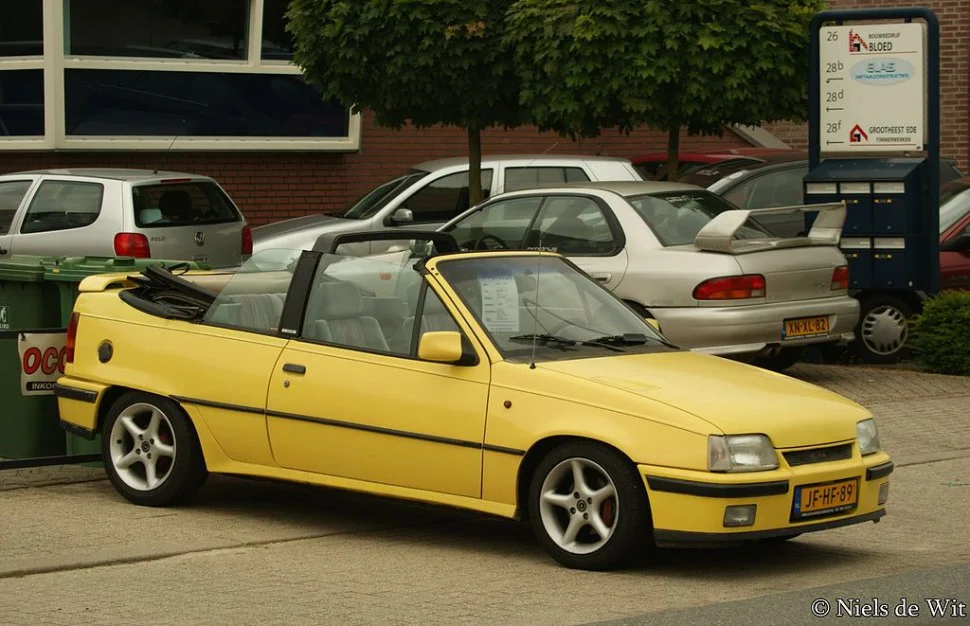 Opel Kadett 1.3 S (75 Hp)1987 - 1993 - 1