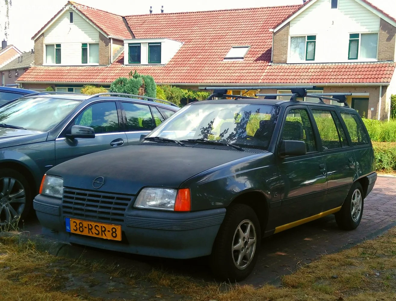 Opel Kadett 1.2 (55 Hp)1984 - 1986 thumbnail 5