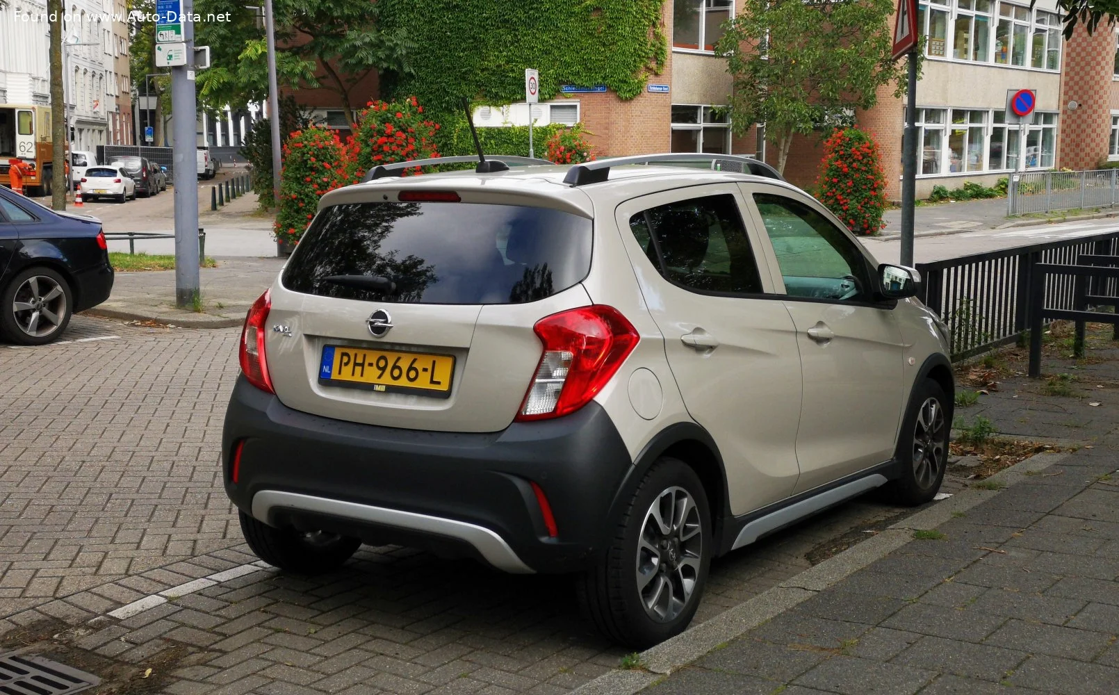 Opel Karl 1.0 (73 Hp)2018 - 2019 thumbnail 13