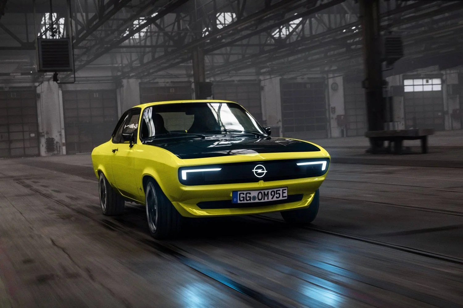 Opel Manta 31 kWh (147 Hp)2021 - 2021 thumbnail 8