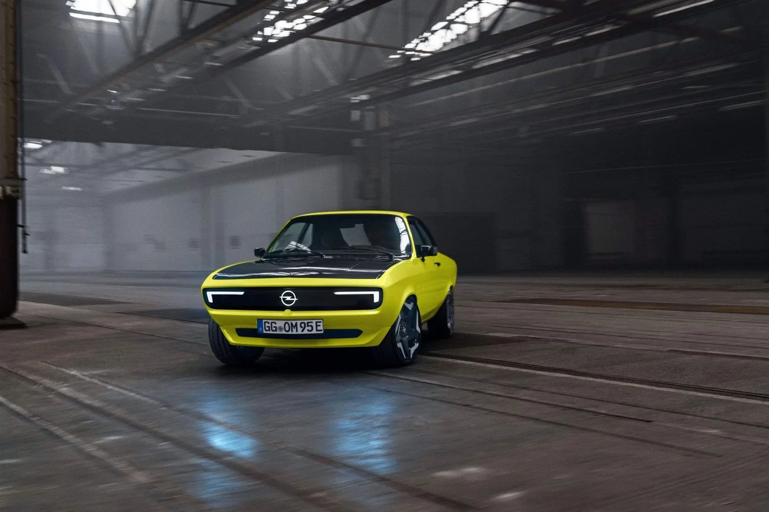 Opel Manta 31 kWh (147 Hp)2021 - 2021 thumbnail 10