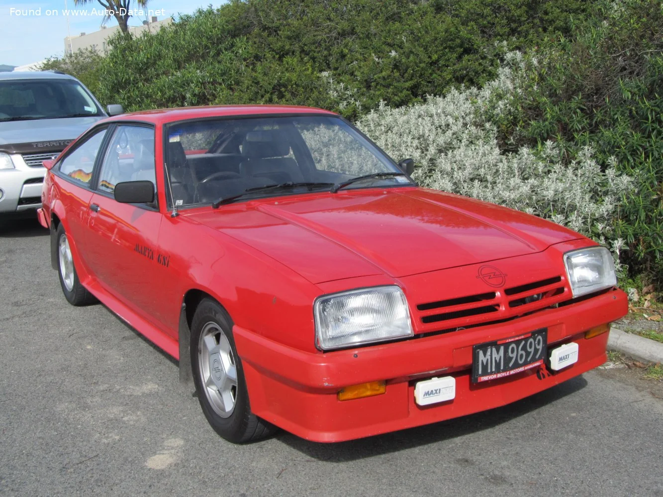 Opel Manta 1.3 S (75 Hp)1982 - 1988 thumbnail 2