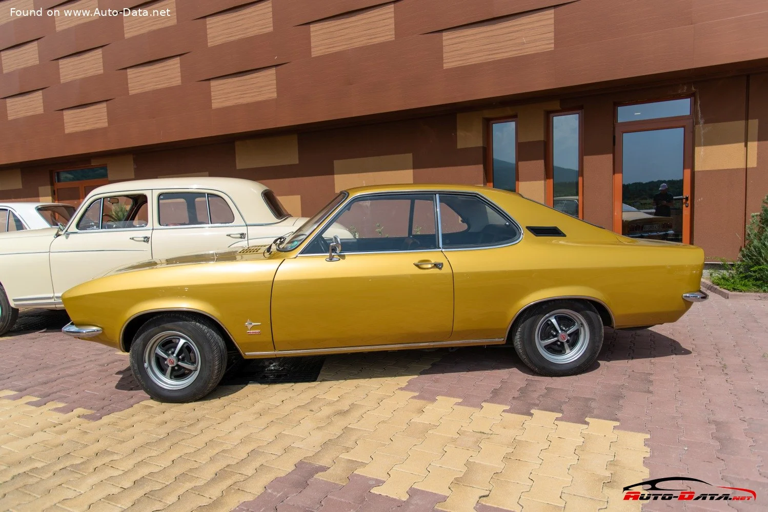 Opel Manta 1.2 (60 Hp)1972 - 1975 thumbnail 4