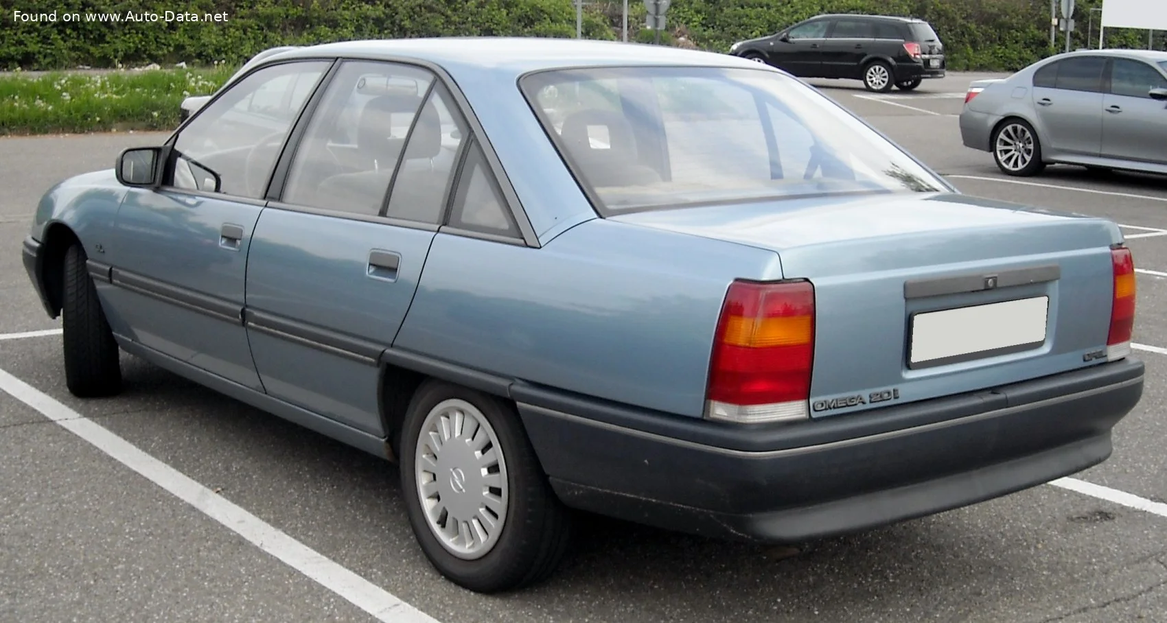 Opel Omega 1.8 (90 Hp)1986 - 1987 thumbnail 5