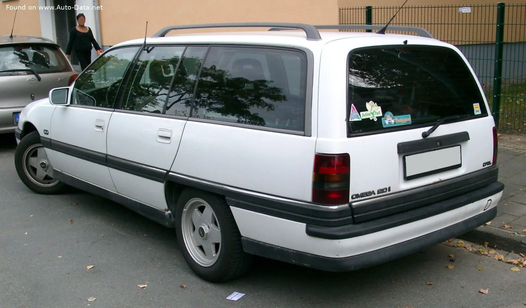 Opel Omega 1.8 (90 Hp)1986 - 1987 thumbnail 2