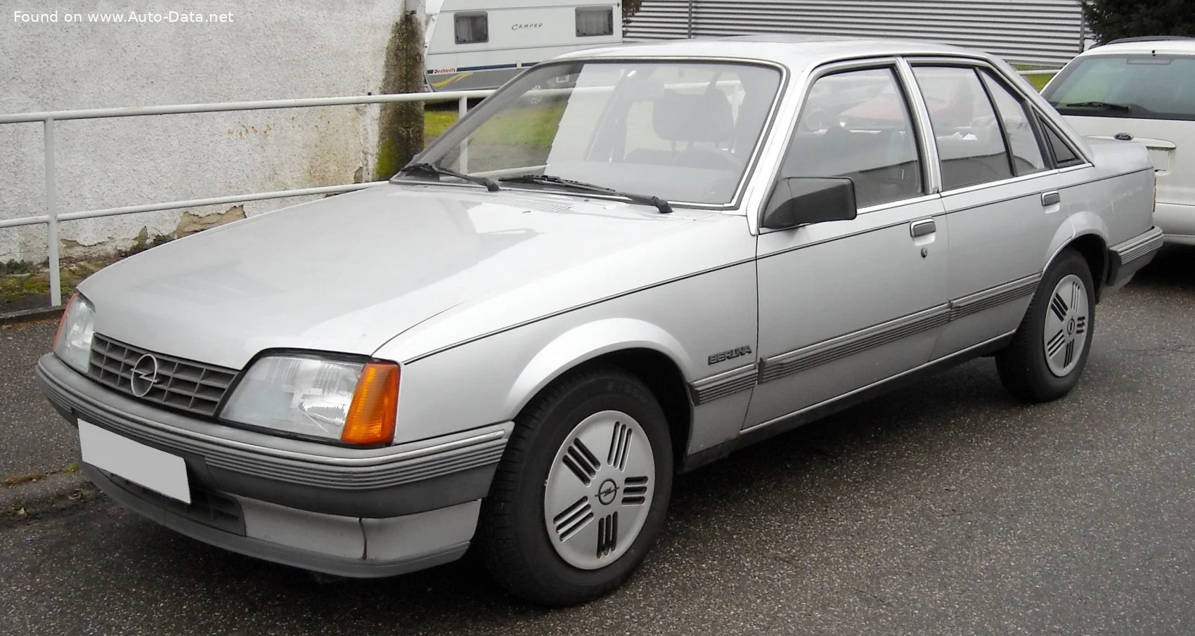 Opel Rekord 1.8 (75 Hp)1982 - 1986 thumbnail 3