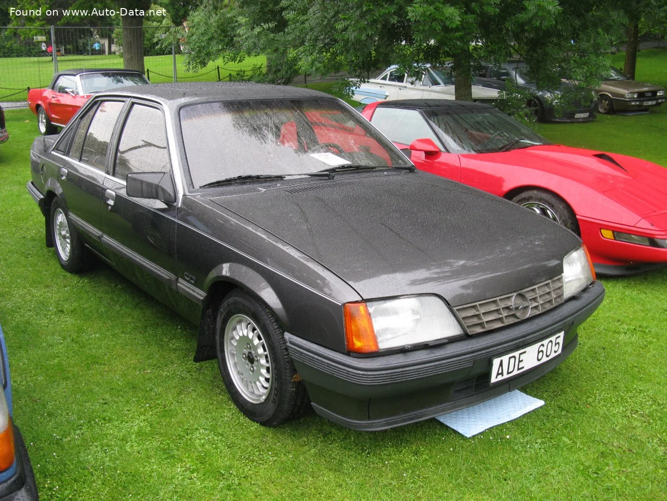 Opel Rekord 1.8 (75 Hp)1982 - 1986 thumbnail 5