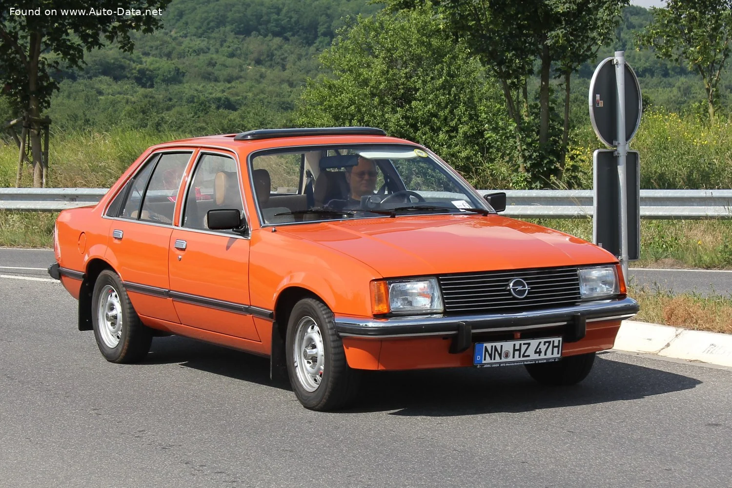 Opel Rekord 1.7 (60 Hp)1977 - 1982 thumbnail 3