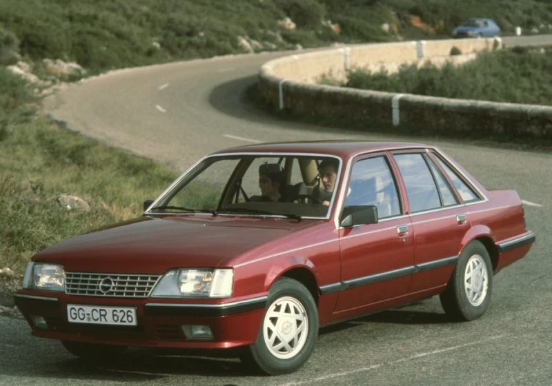 Opel Senator 2.0 E (110 Hp)1982 - 1984 - 1