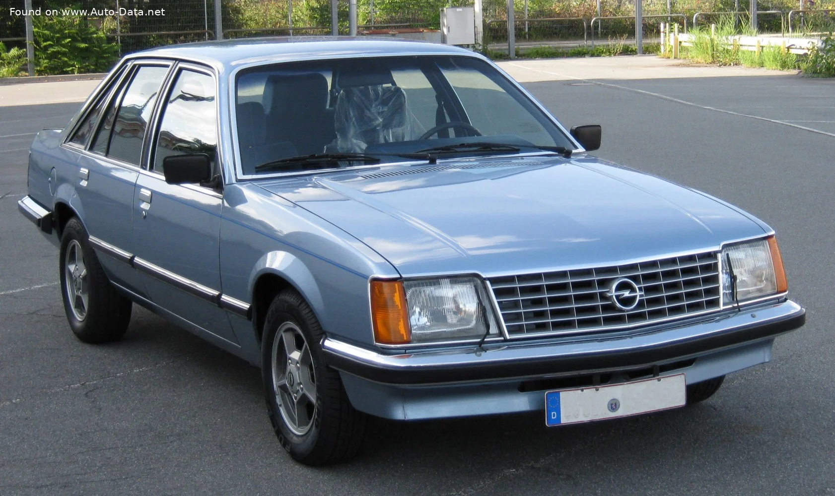 Opel Senator 2.5 (115 Hp)1978 - 1980 thumbnail 4