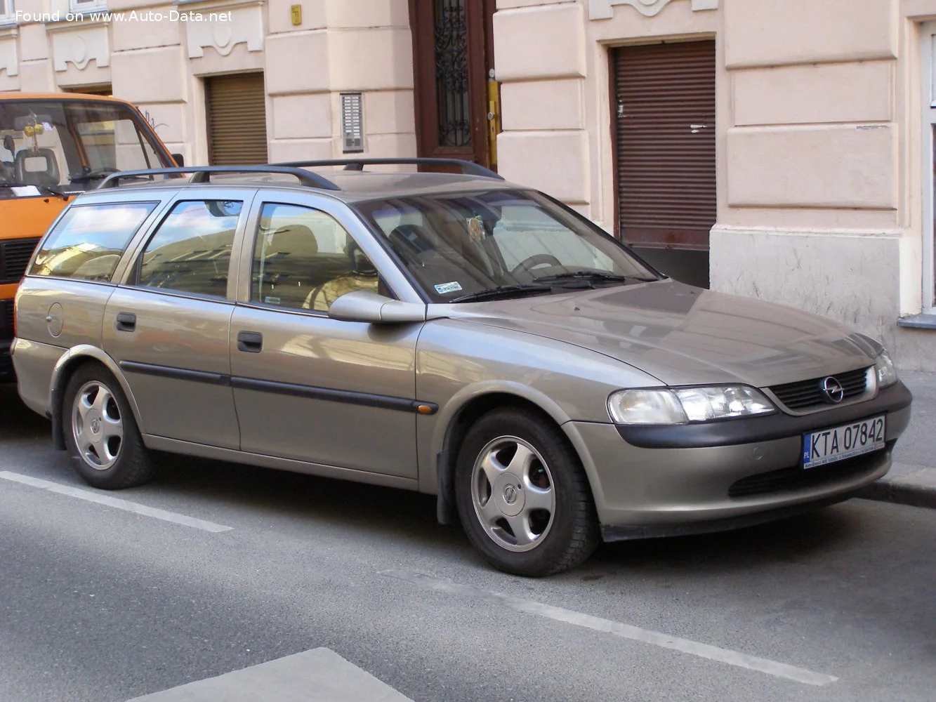 Opel Vectra 1.6i 16V (100 Hp)1996 - 1998 - 1
