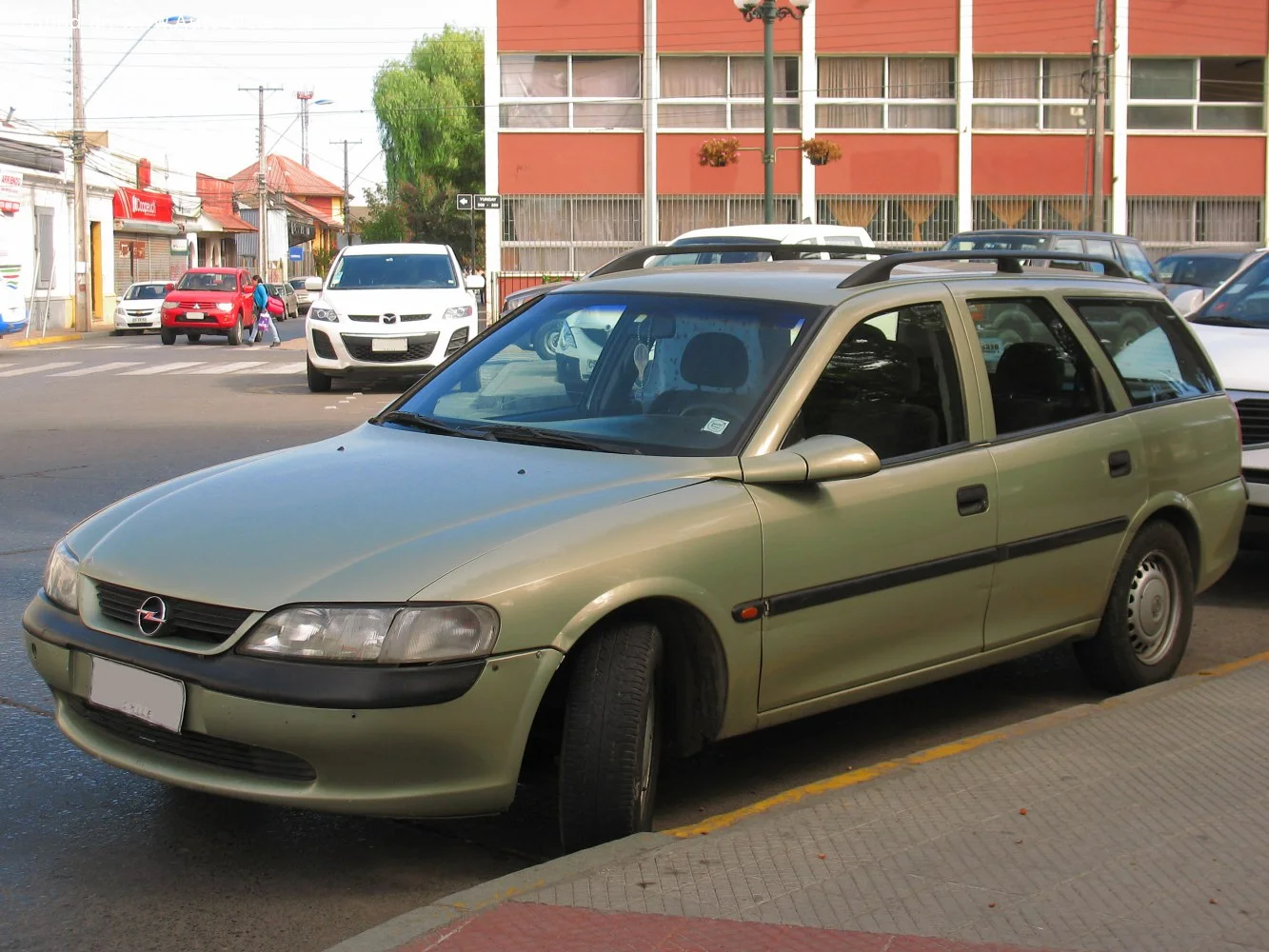 Opel Vectra 1.6i 16V (100 Hp)1996 - 1998 thumbnail 2