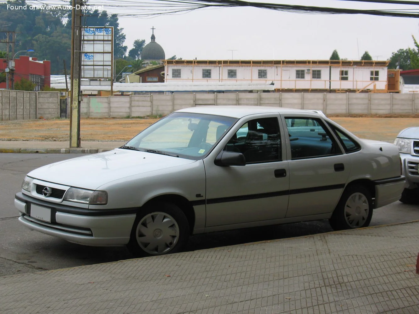 Opel Vectra 1.6i (71 Hp)1993 - 1995 thumbnail 2
