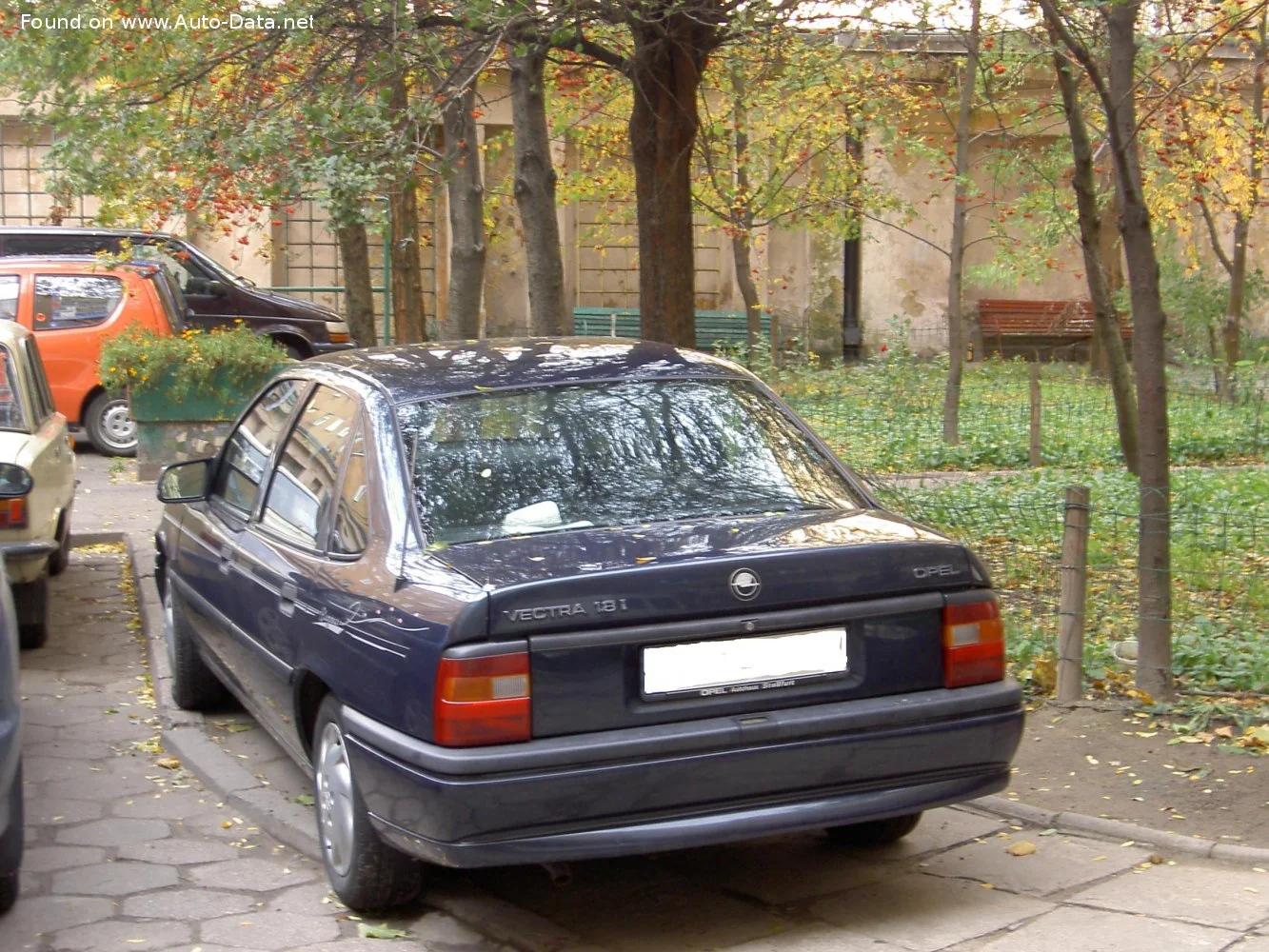 Opel Vectra 1.6i (71 Hp)1993 - 1995 thumbnail 4