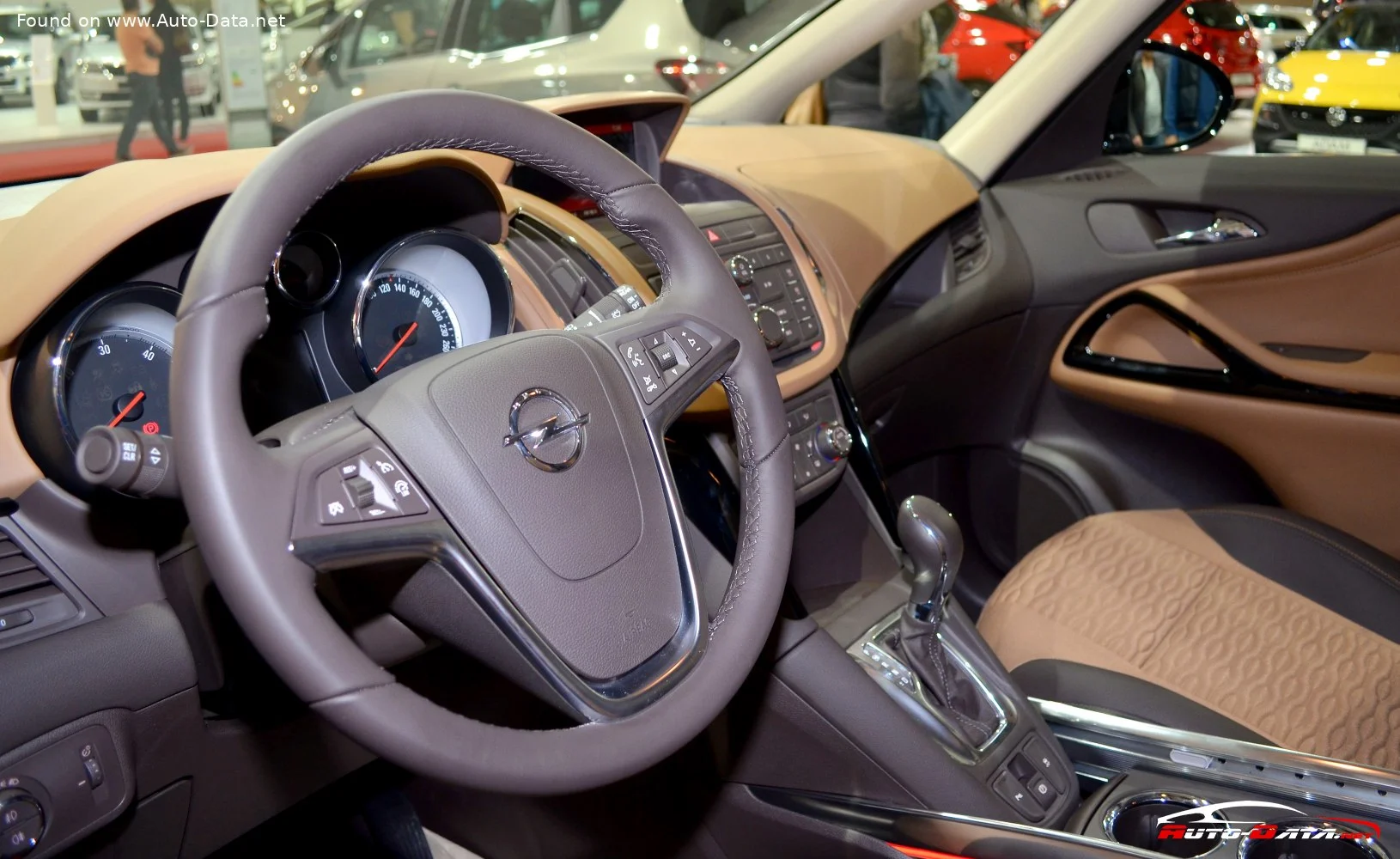 Opel Zafira 1.4 Turbo (120 Hp)2014 - 2016 thumbnail 9