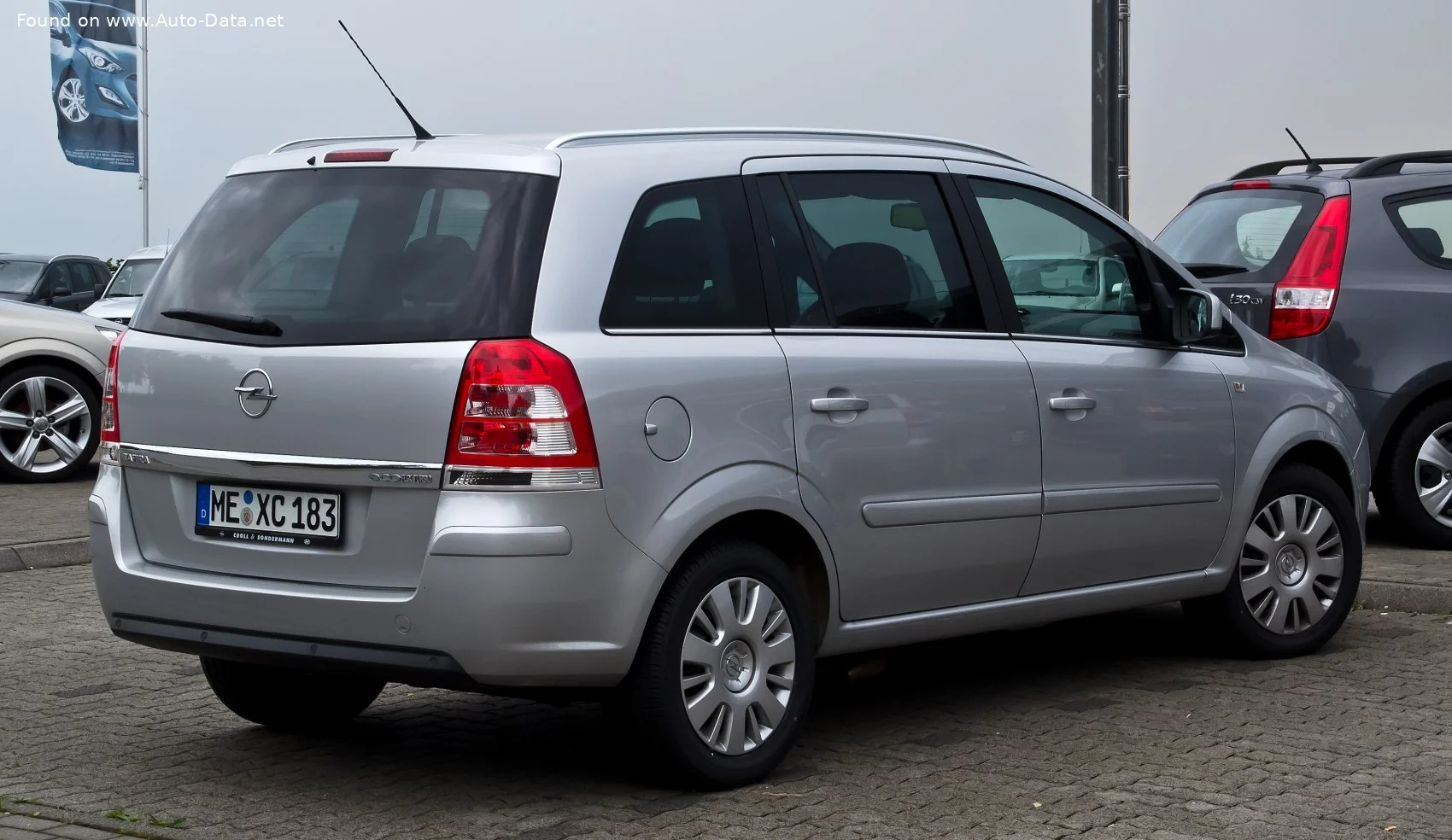 Opel Zafira 1.6 ecoFLEX (115 Hp)2008 - 2010 thumbnail 3