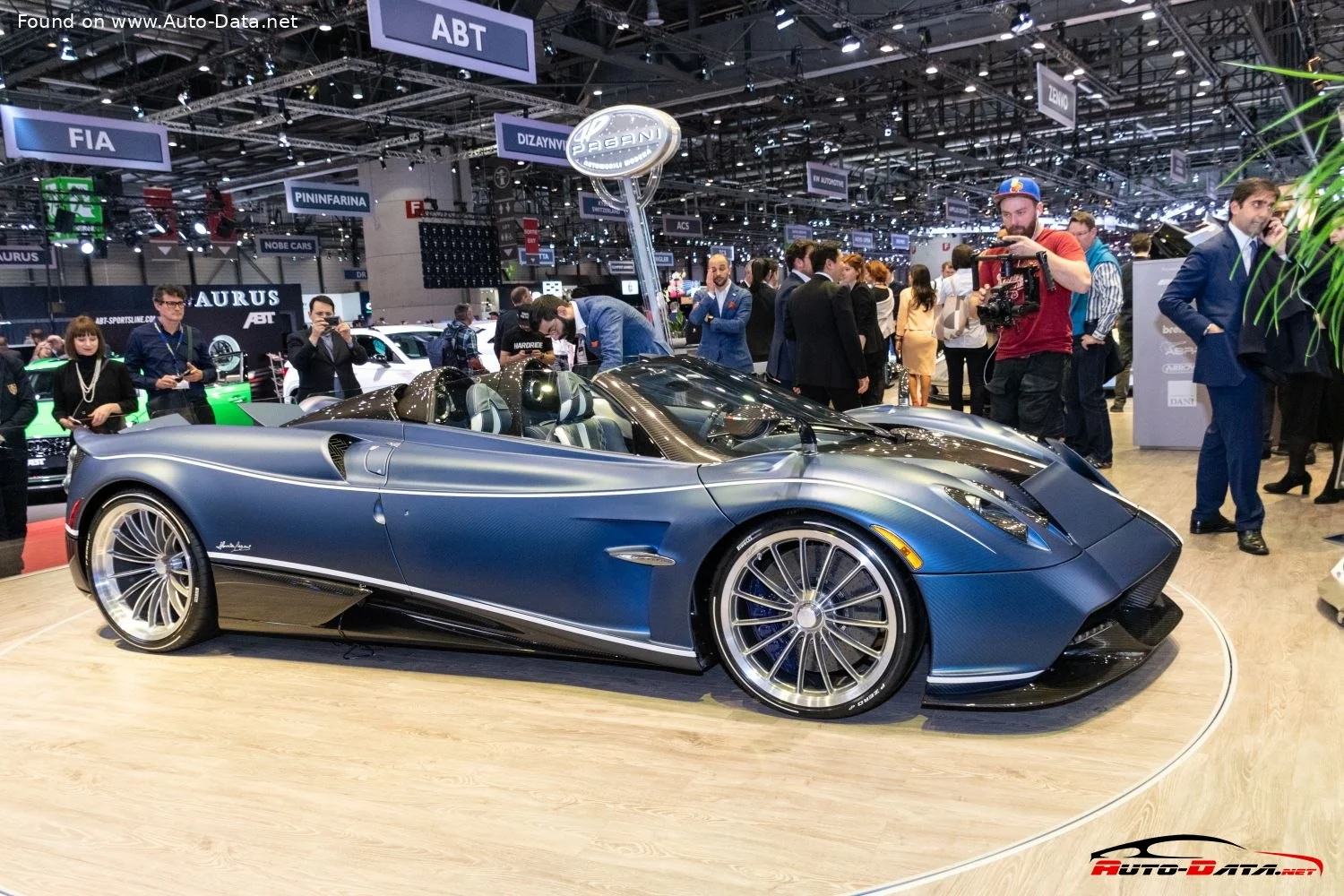 Pagani Huayra 6.0 V12 (764 Hp) Automatic2017 - 2019 thumbnail 2