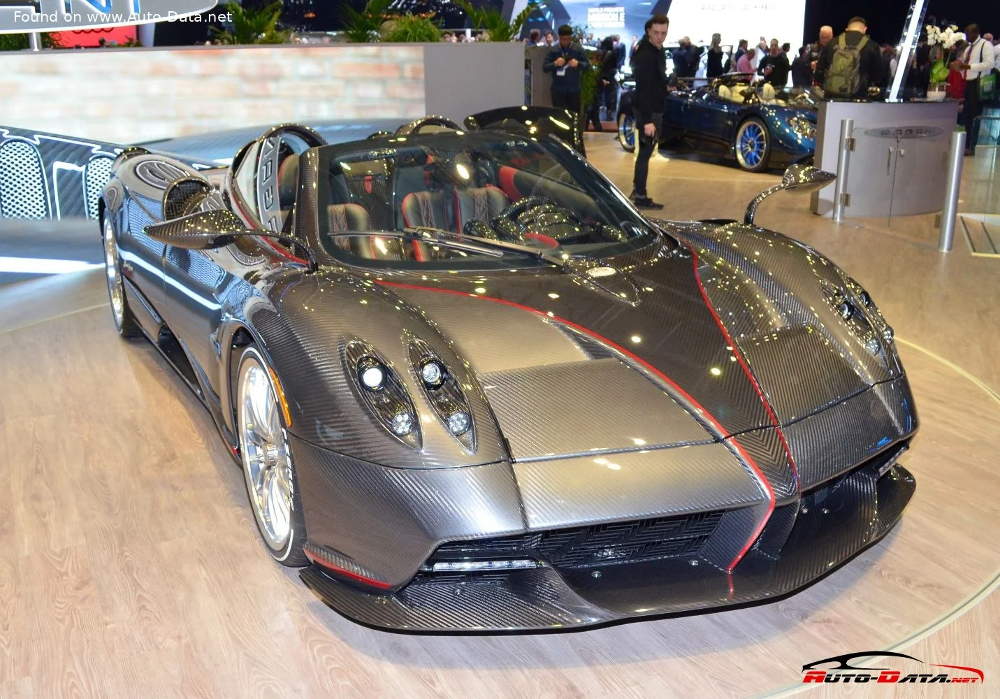 Pagani Huayra 6.0 V12 (764 Hp) Automatic2017 - 2019 thumbnail 18