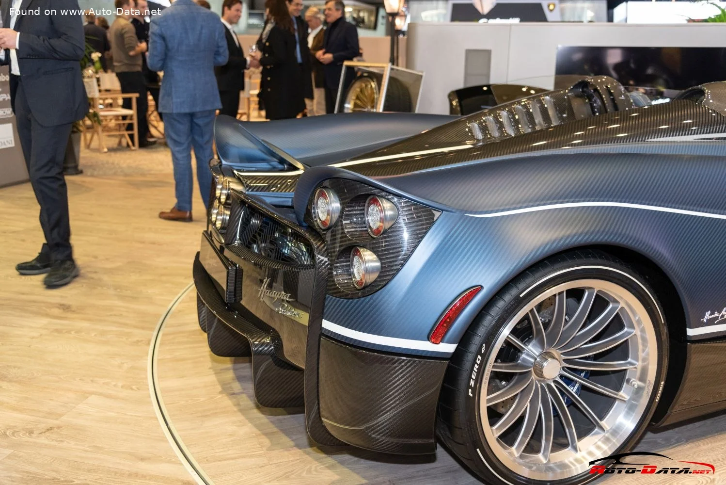 Pagani Huayra 6.0 V12 (764 Hp) Automatic2017 - 2019 thumbnail 10