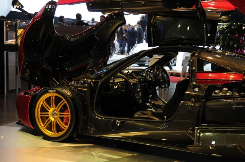 Pagani Huayra 6.0 V12 (730 Hp) Automatic2011 - 2018 thumbnail 12