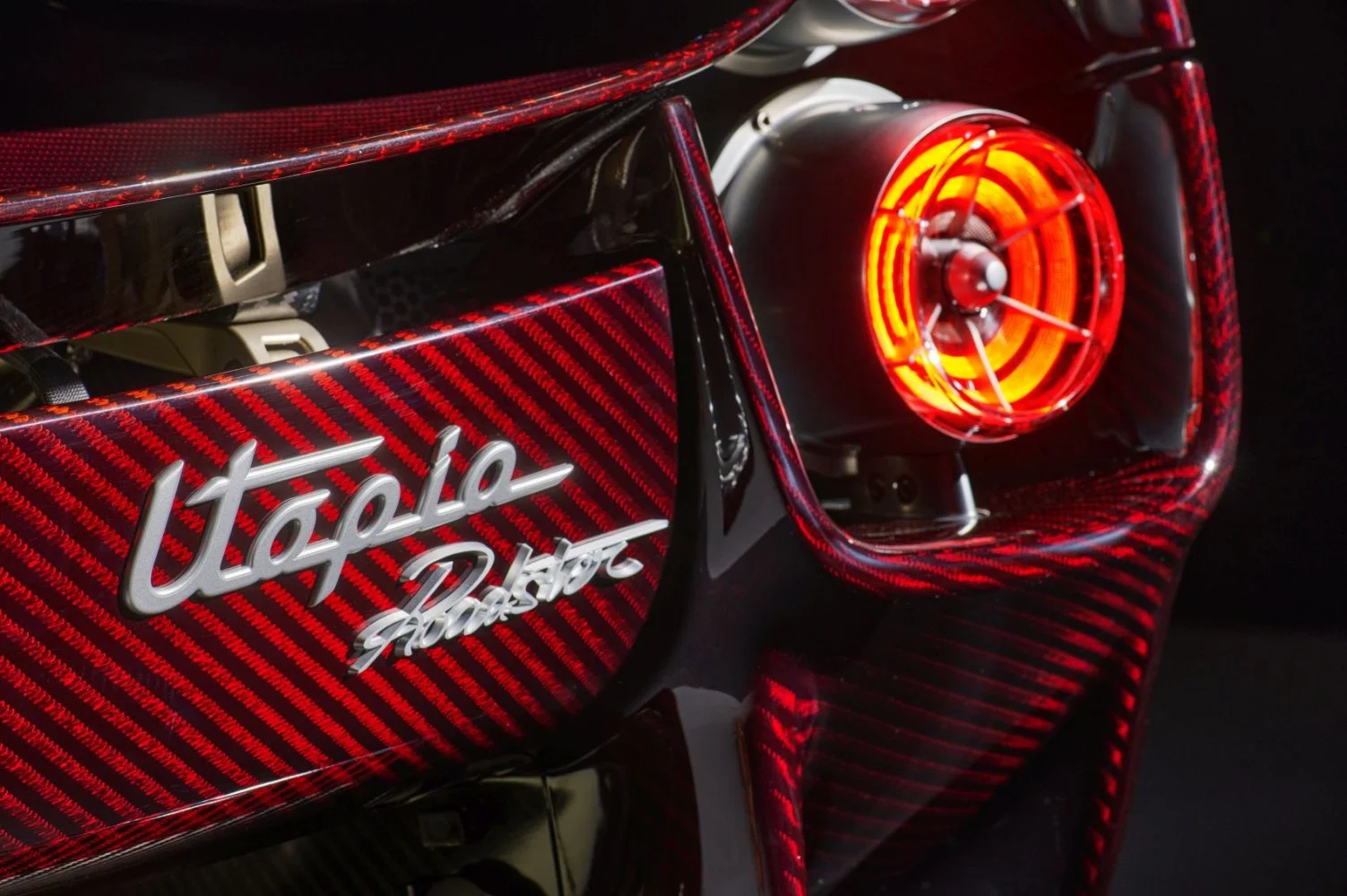 Pagani Utopia 6.0 V12 (864 Hp)2024 - thumbnail 15