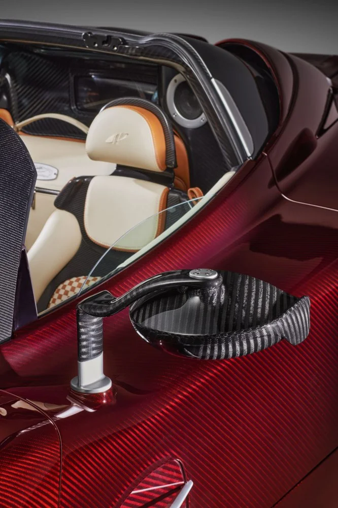 Pagani Utopia 6.0 V12 (864 Hp)2024 - thumbnail 18