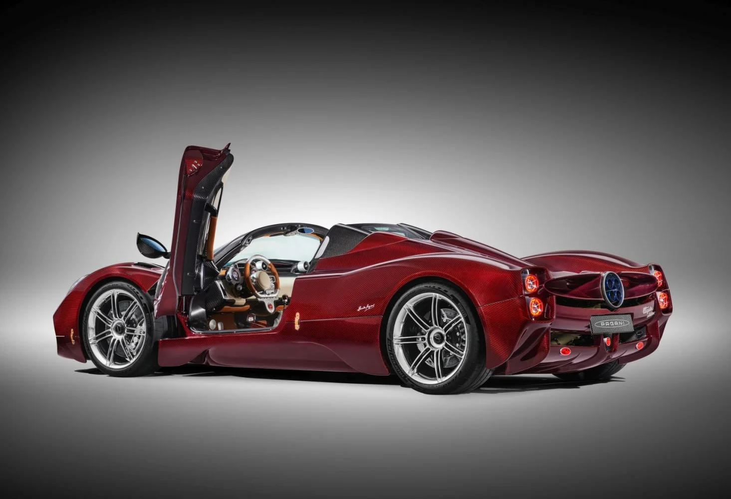 Pagani Utopia 6.0 V12 (864 Hp)2024 - thumbnail 4