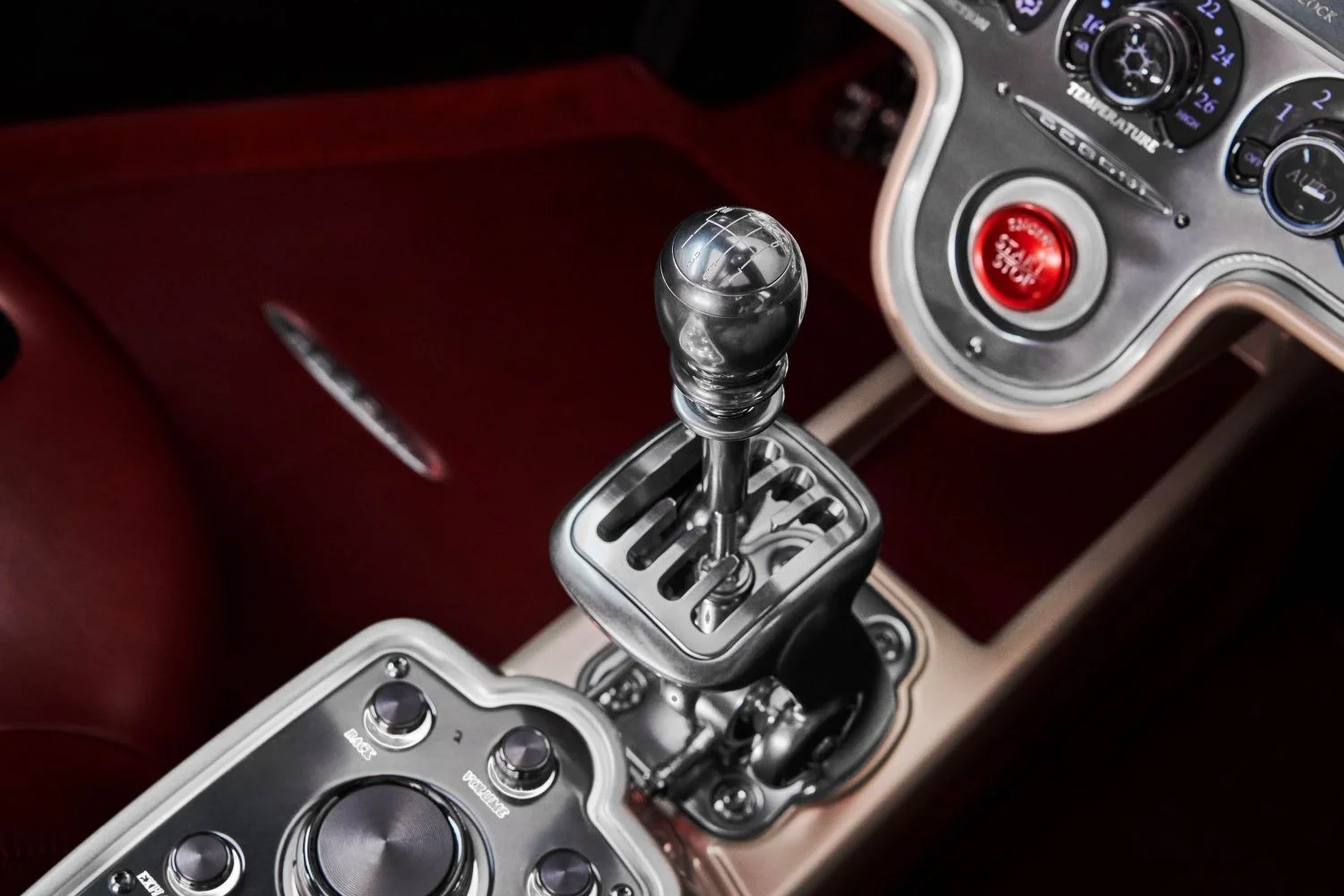 Pagani Utopia 6.0 V12 (864 Hp)2022 - thumbnail 17