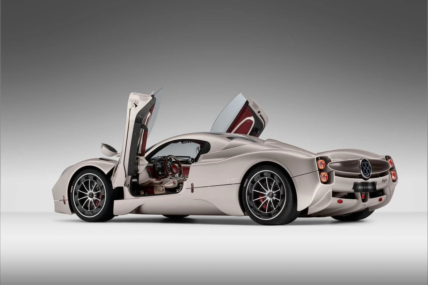 Pagani Utopia 6.0 V12 (864 Hp)2022 - thumbnail 9