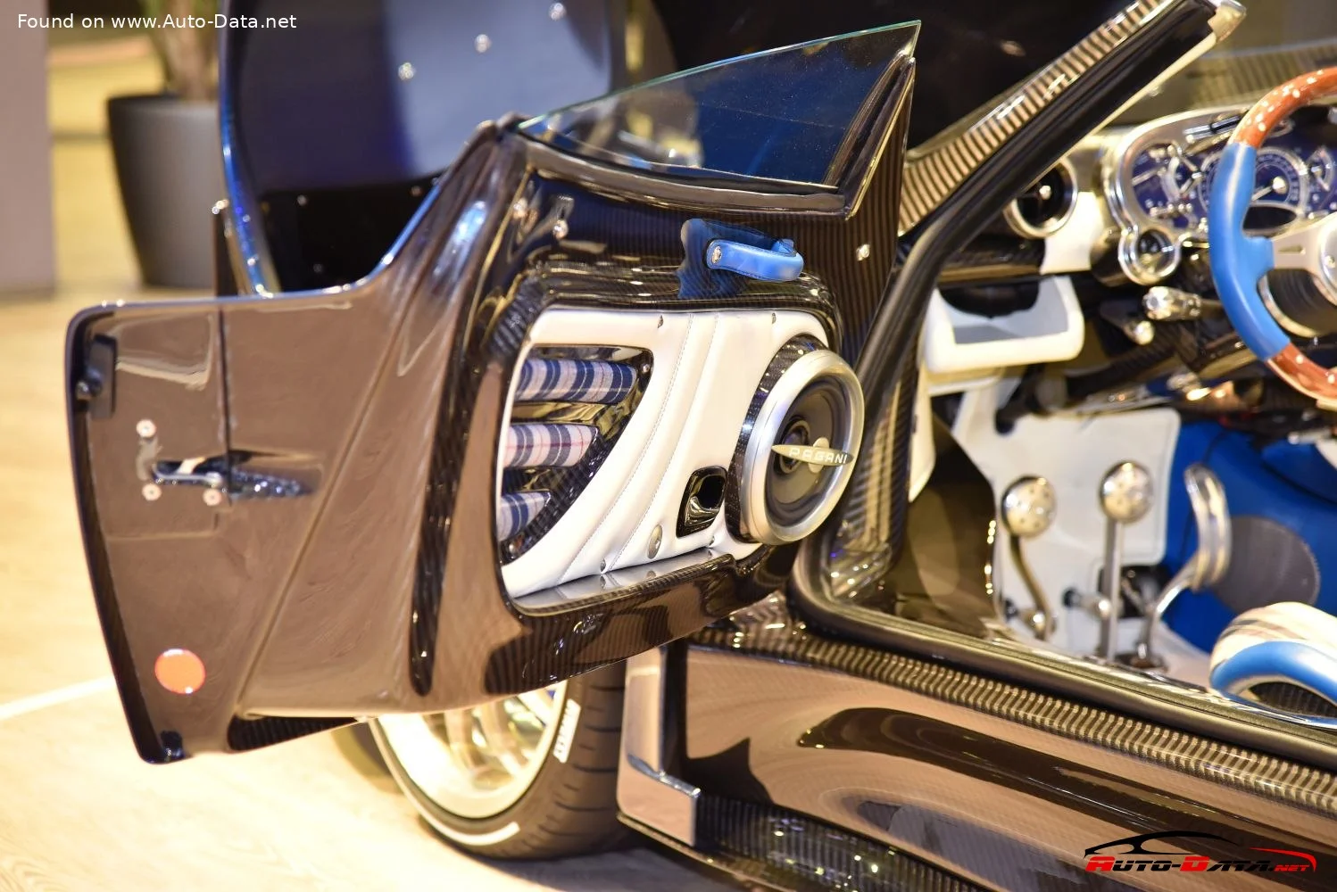 Pagani Zonda Pagani Zonda Hp Barchetta thumbnail 15