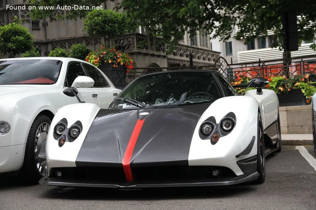 Pagani Zonda 7.3 V12 (678 Hp) Automatic2008 - 2009 thumbnail 3