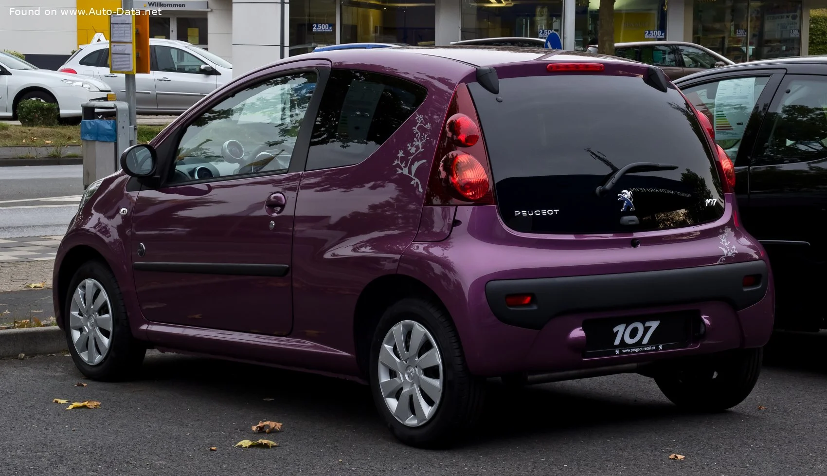Peugeot 107 1.0 (68 Hp)2012 - 2014 thumbnail 2