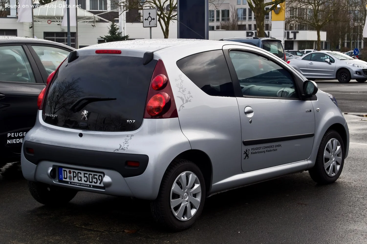 Peugeot 107 1.0 (68 Hp)2012 - 2014 thumbnail 4