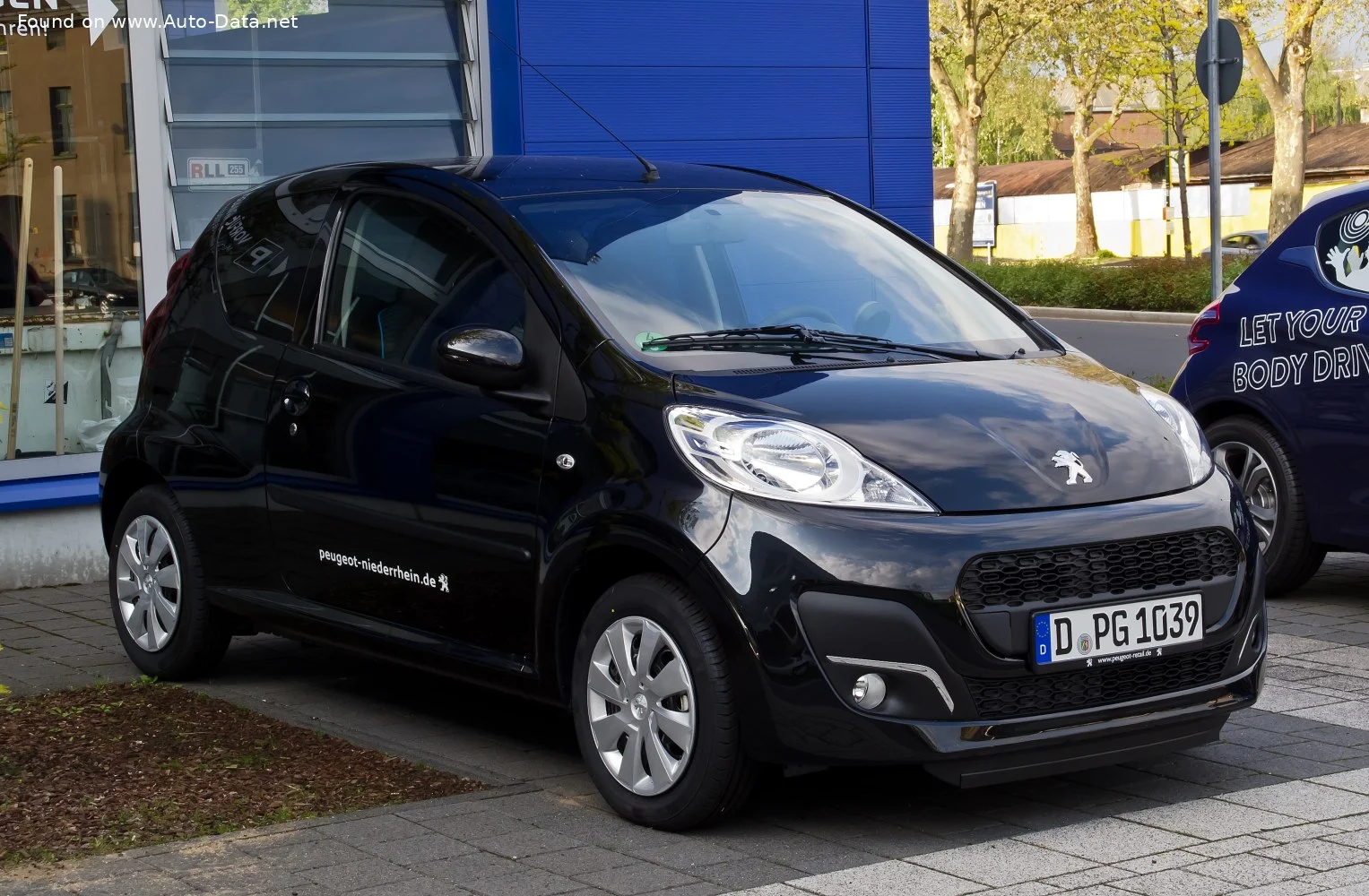Peugeot 107 1.0 (68 Hp)2012 - 2014 thumbnail 5