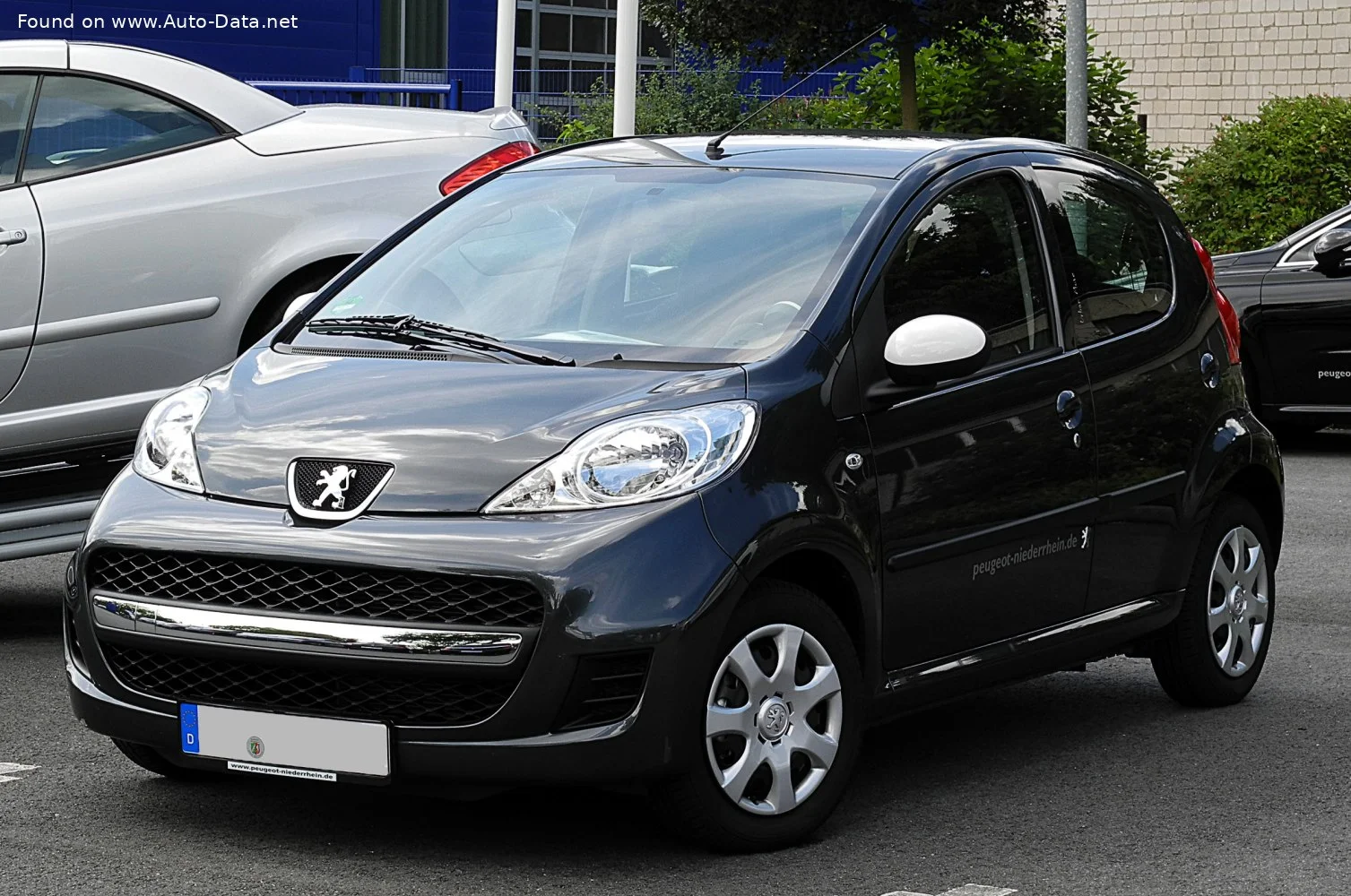 Peugeot 107 1.0 (68 Hp)2008 - 2010 thumbnail 4