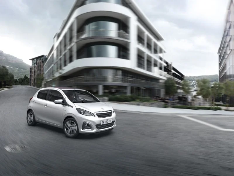 Peugeot 108 1.0i (72 Hp)2018 - thumbnail 2