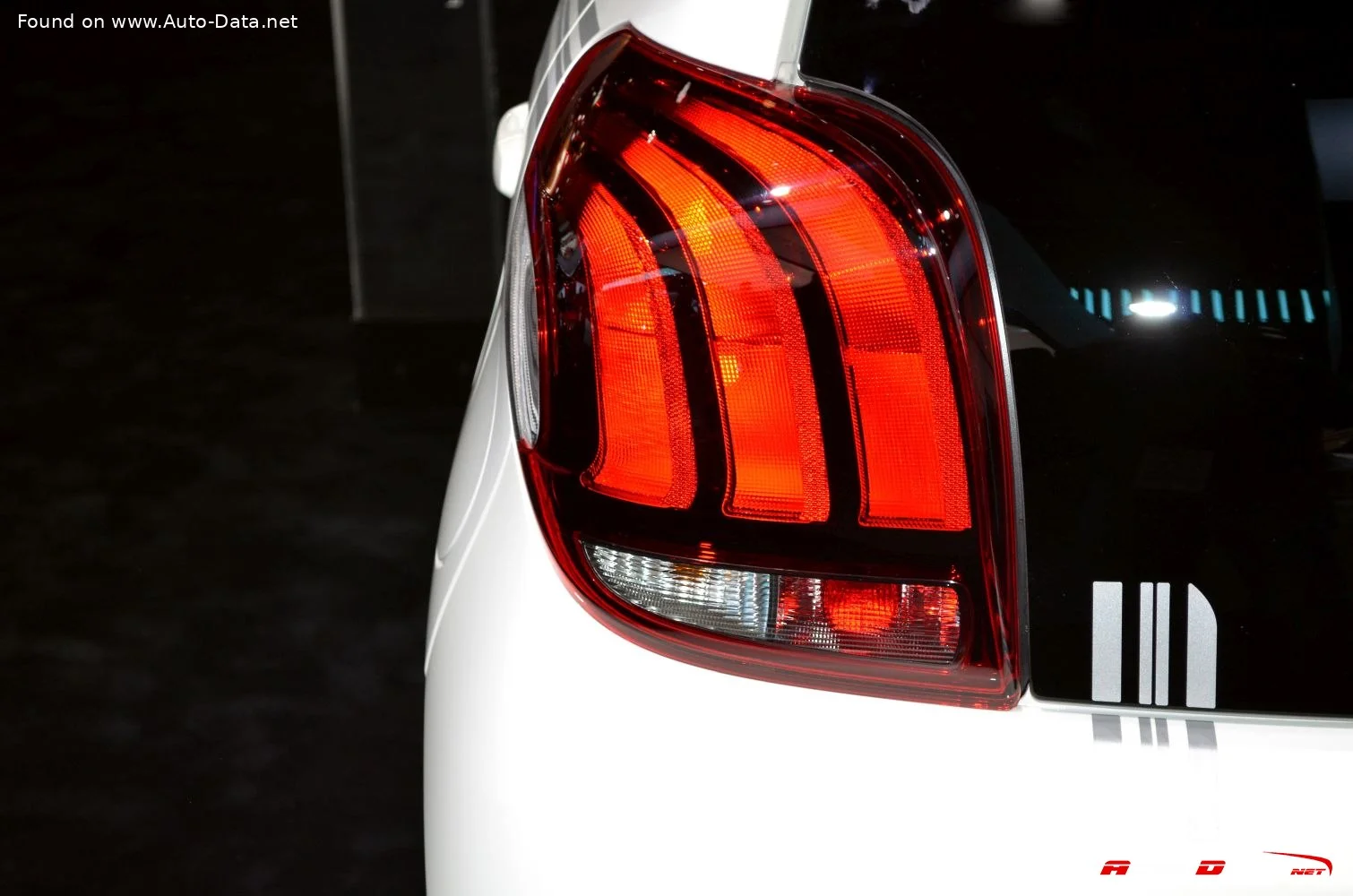 Peugeot 108 1.0i (72 Hp)2018 - thumbnail 16