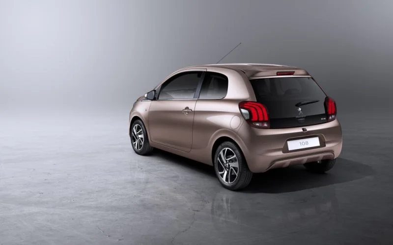 Peugeot 108 1.0i (72 Hp)2018 - thumbnail 6