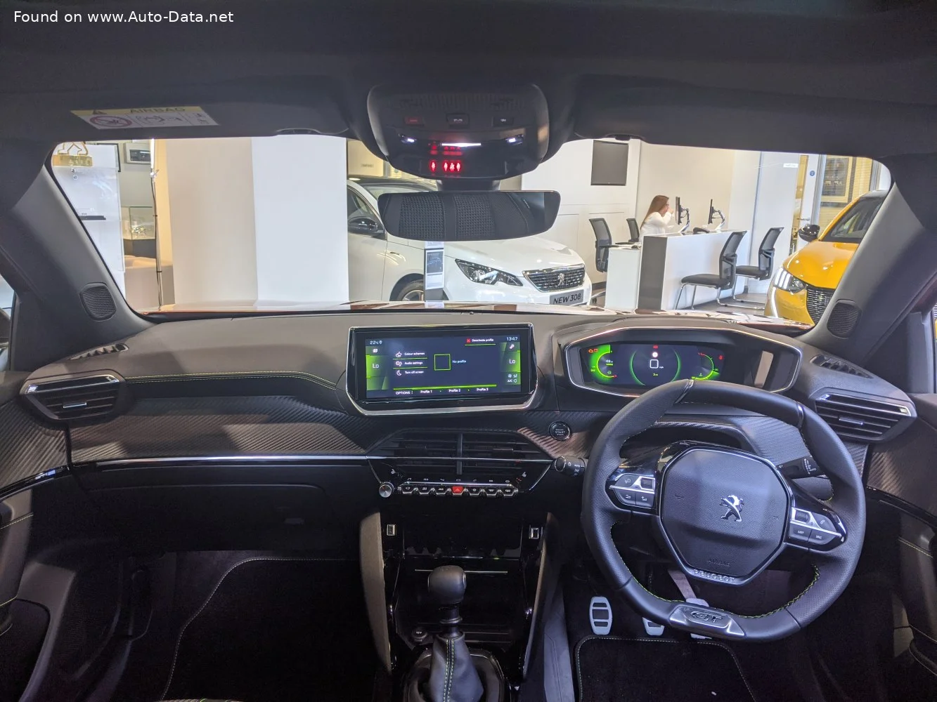 Peugeot 2008 1.2 PureTech (100 Hp)2019 - 2023 thumbnail 17