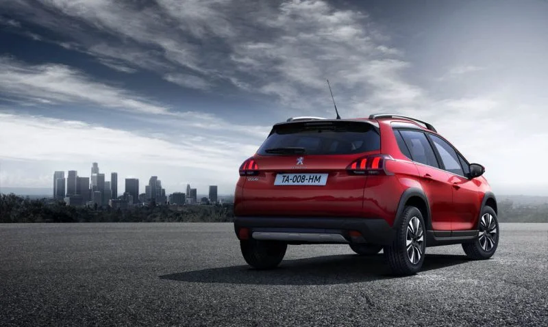 Peugeot 2008 1.2 PureTech (110 Hp) Automatic start&stop STT2016 - 2019 thumbnail 12