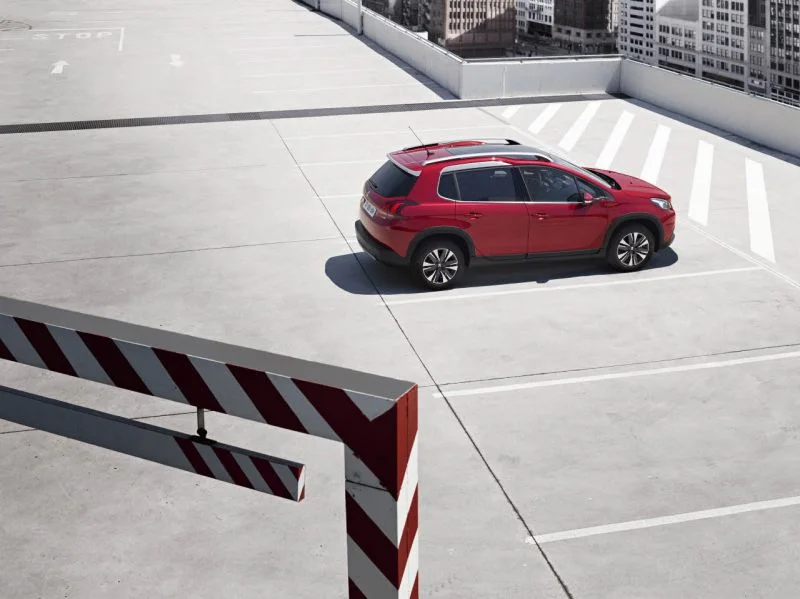 Peugeot 2008 1.2 PureTech (110 Hp) Automatic start&stop STT2016 - 2019 thumbnail 17