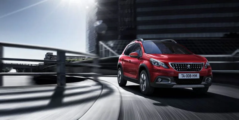 Peugeot 2008 1.2 PureTech (110 Hp) Automatic start&stop STT2016 - 2019 thumbnail 7