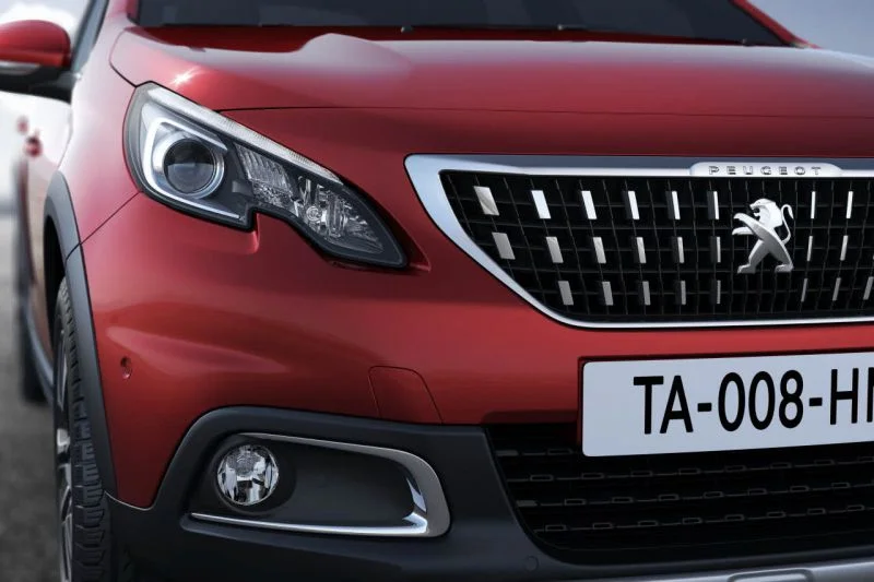 Peugeot 2008 1.2 PureTech (110 Hp) Automatic start&stop STT2016 - 2019 thumbnail 10