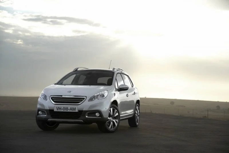 Peugeot 2008 1.2 e-HTP (110 Hp)2013 - 2015 thumbnail 2